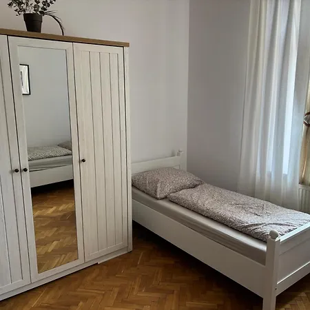 Stare Boho Parking Nowy Sącz